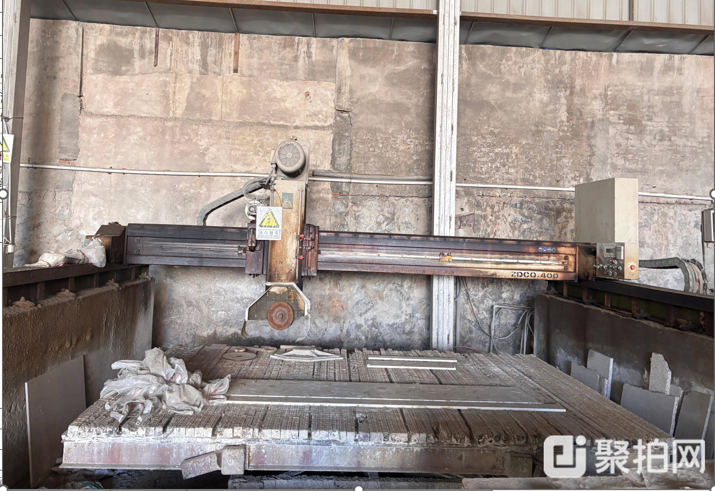 废旧石材切割设备、钻机钻具、实验室操作台、破碎机、烘箱及其它废品10吨