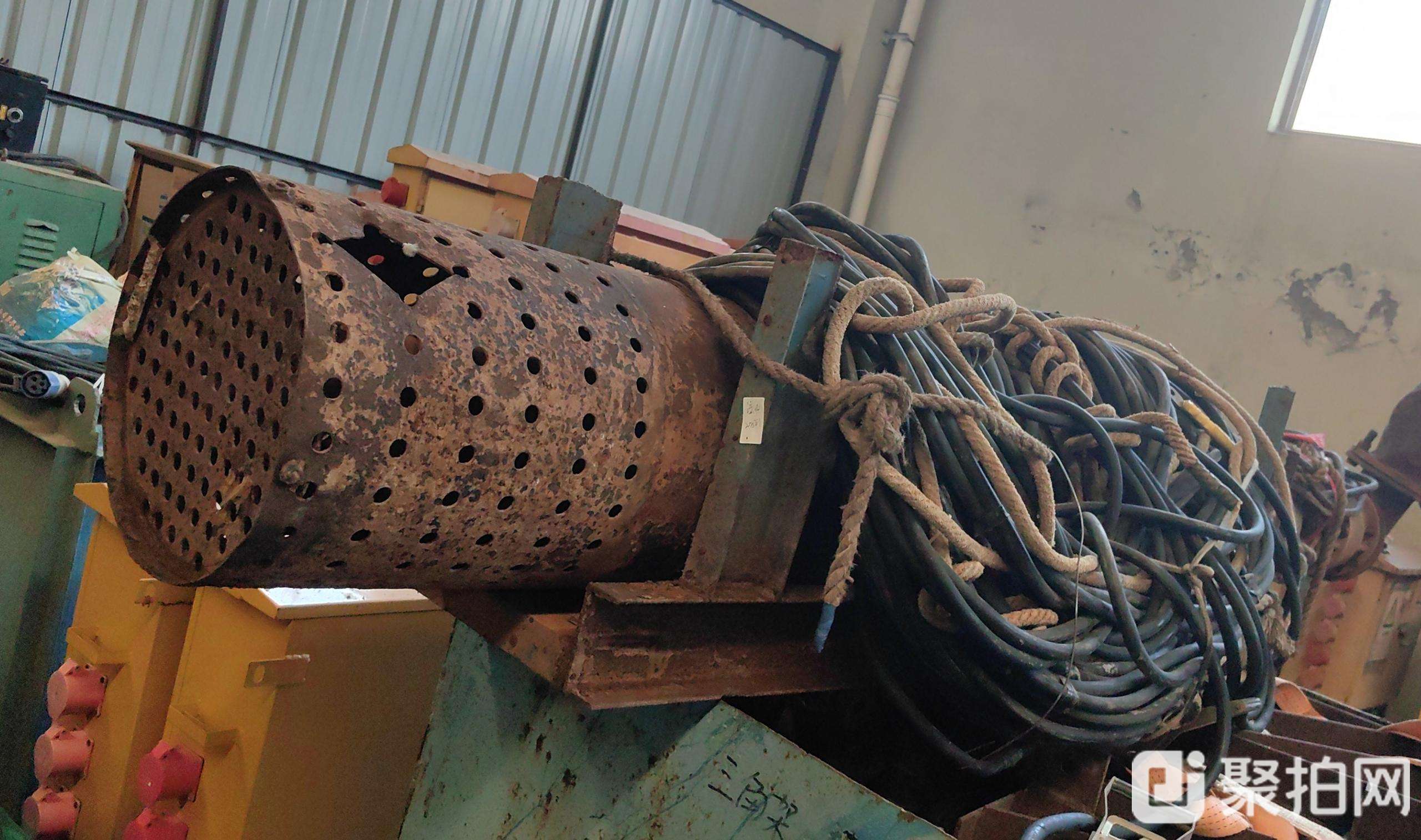 卧式井用潜水泵、钢丝绳电动葫芦、离心风机控制柜一批