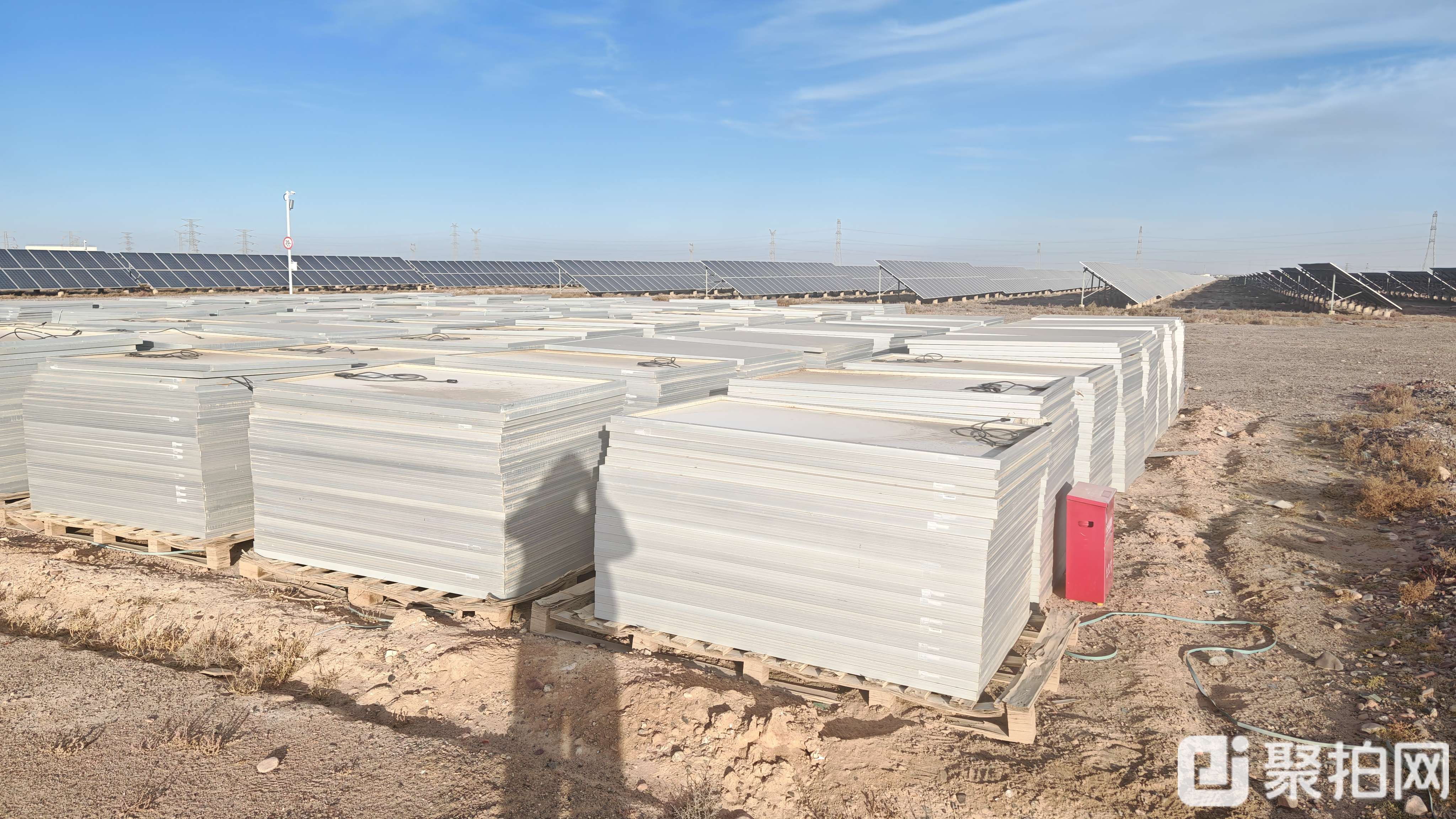 294块废旧光伏组件1批