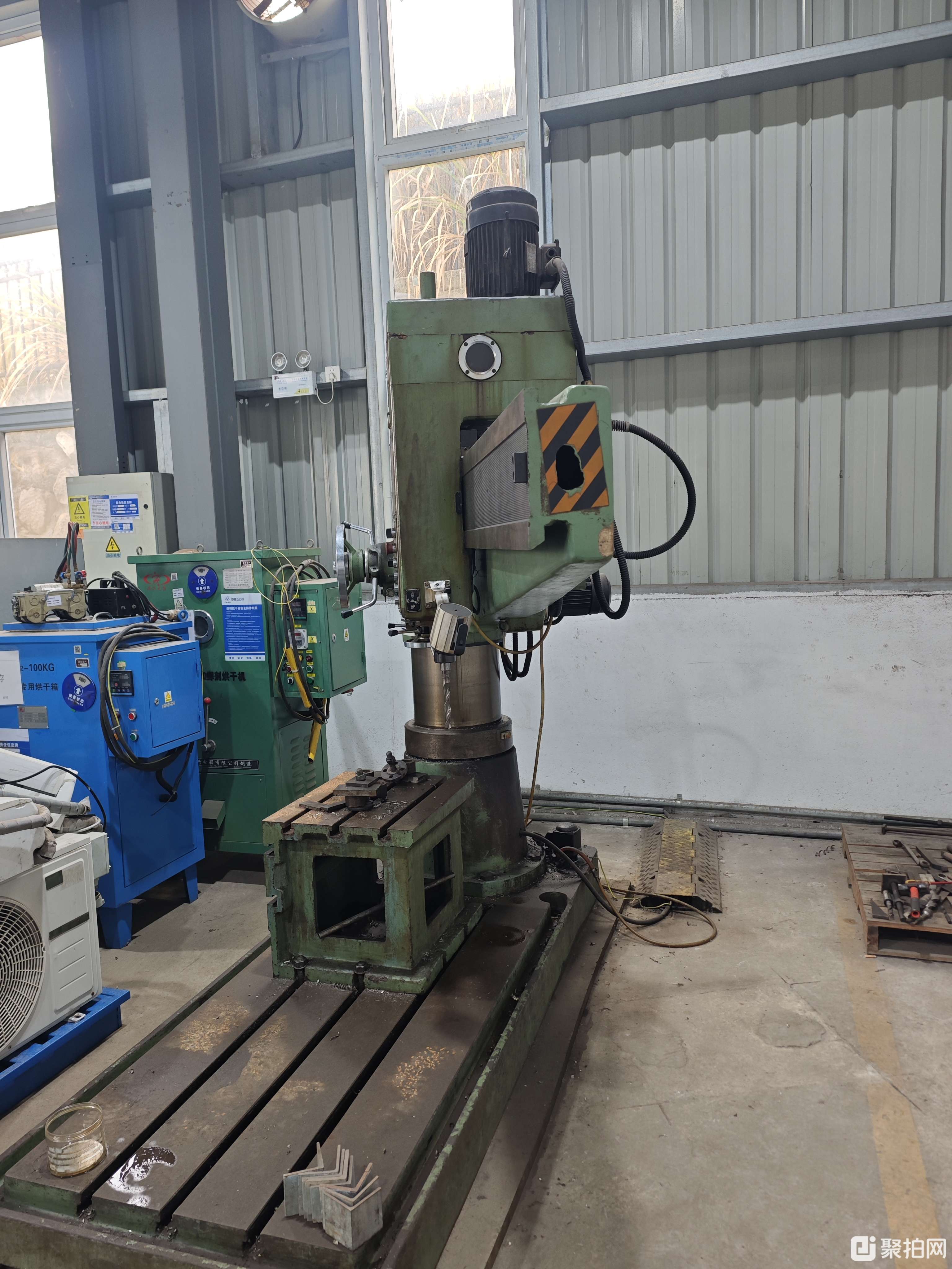 废旧摇臂钻床