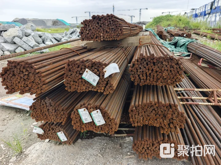 废旧钢筋及套筒锚固块