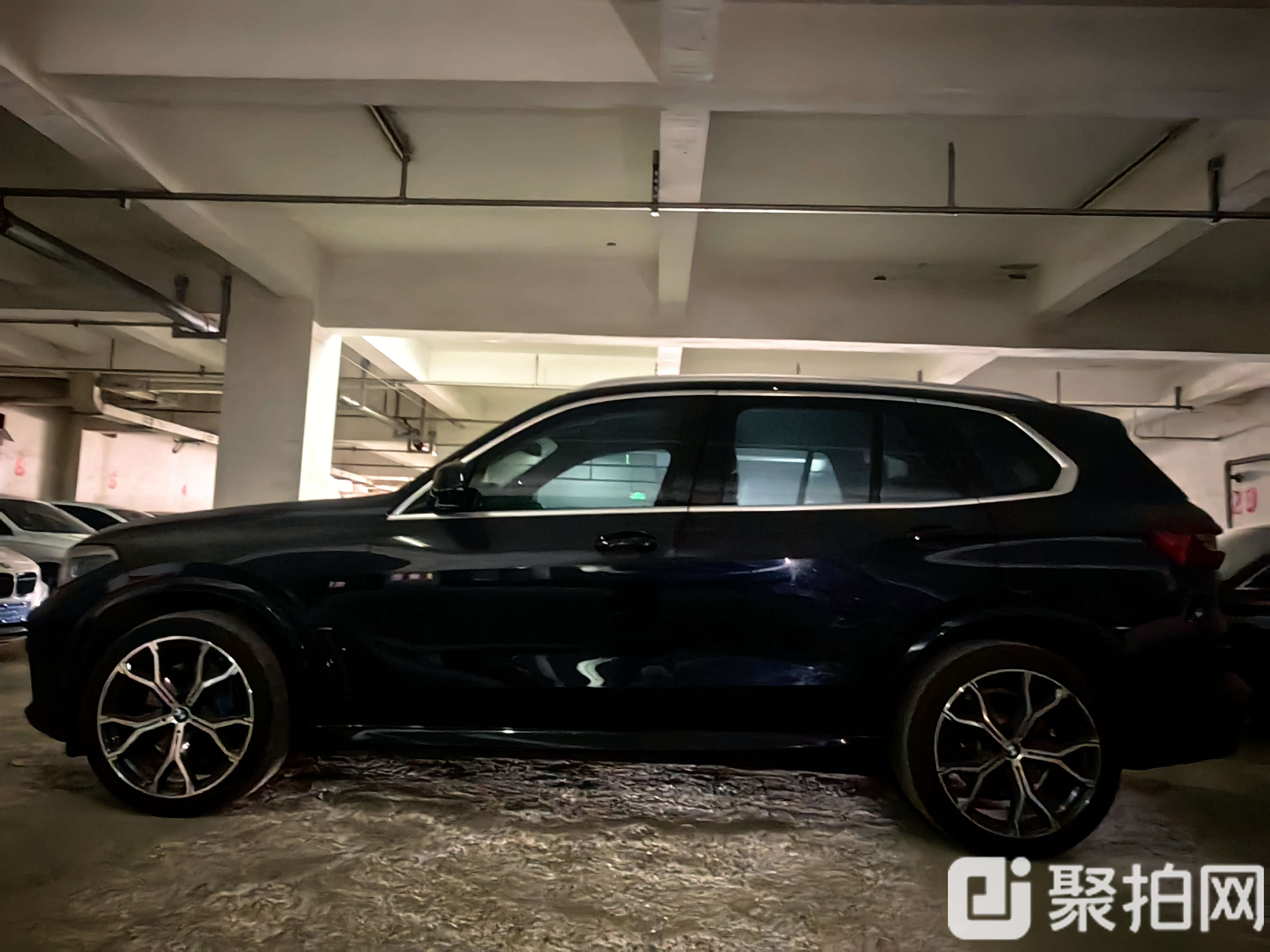 宝马X5进口2021款xDrive40i尊享型M运动套装1辆