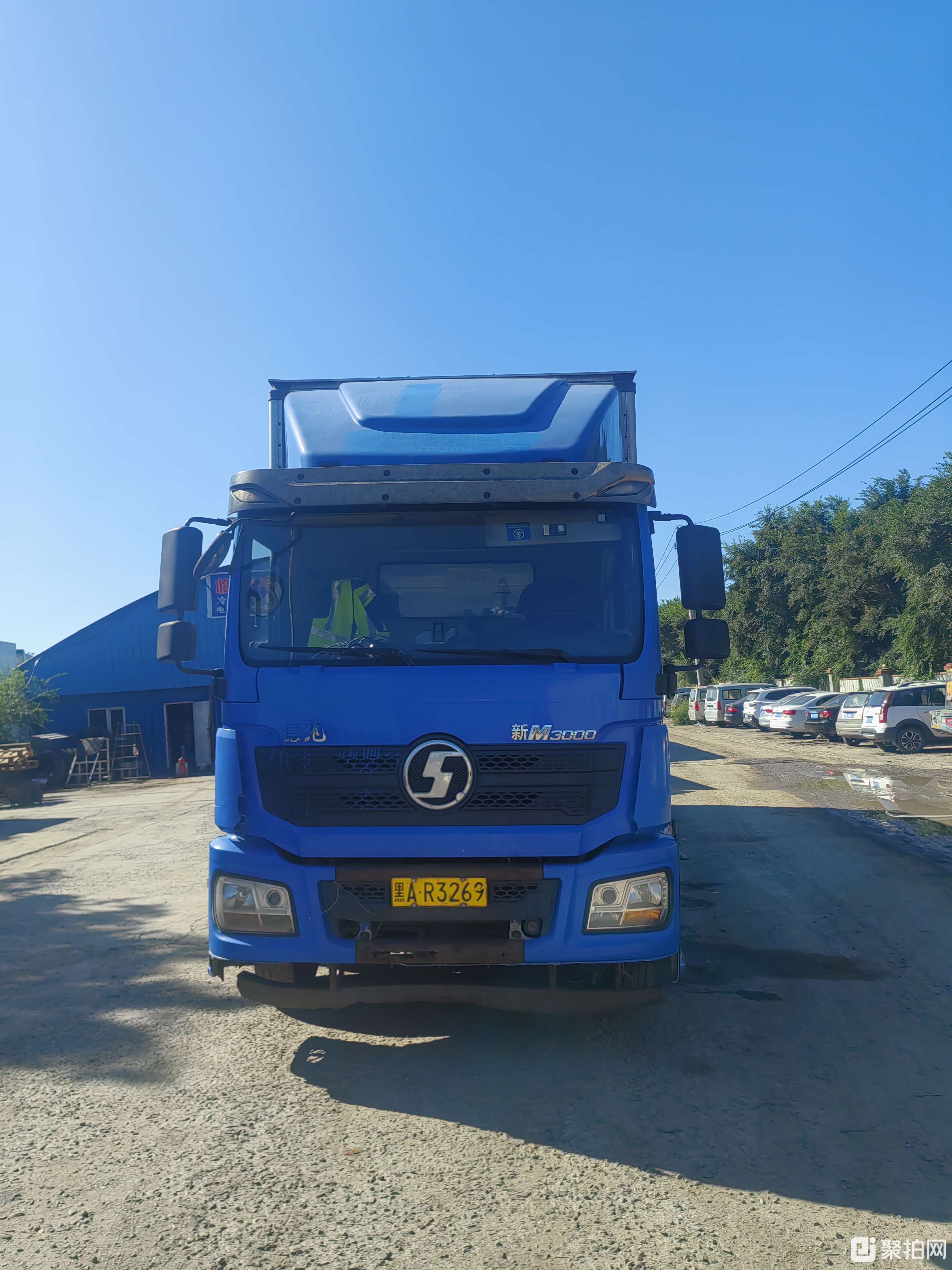 物流货车-陕汽9.6米-黑AR32691辆