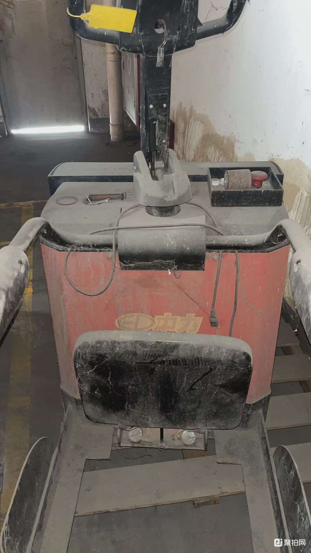 中力电动叉车