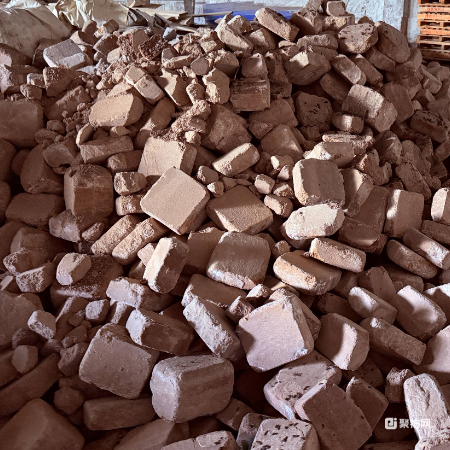 耐火材料-废镁铝尖晶石砖140吨