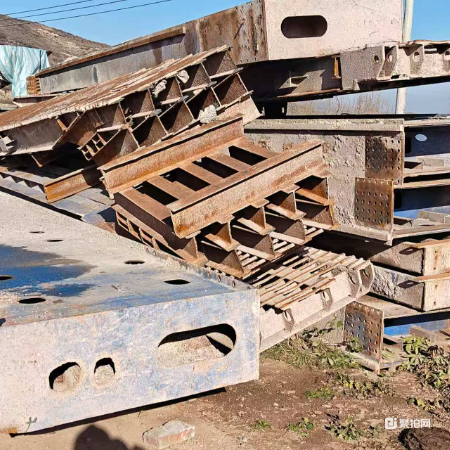 青海海东废旧钢模板一批，预估100吨，含税13%，