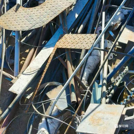 废旧铁制品