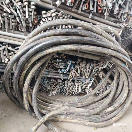 有色金属-废旧电缆线一批，按米处置，含13%税383米