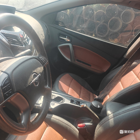 海马牌 HMA7151GC4BW（贵CXJ296）一辆