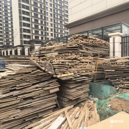 建材设备-废旧模板木方50m³