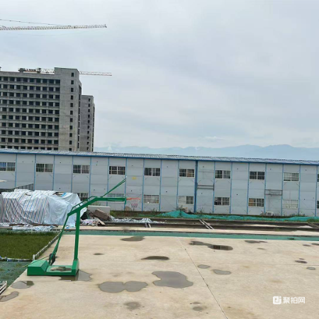 废钢铁-废旧板房500㎡