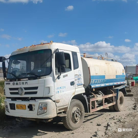 洒水车2台