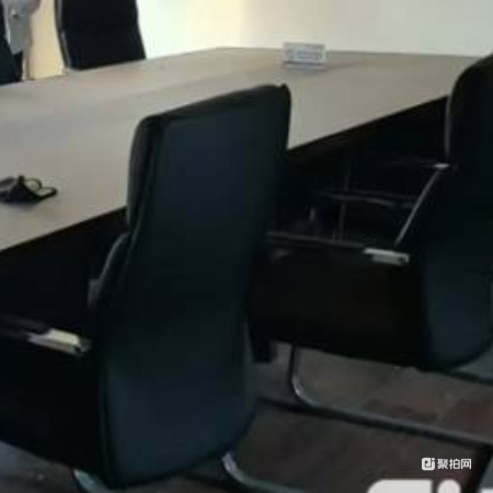 会议桌1张