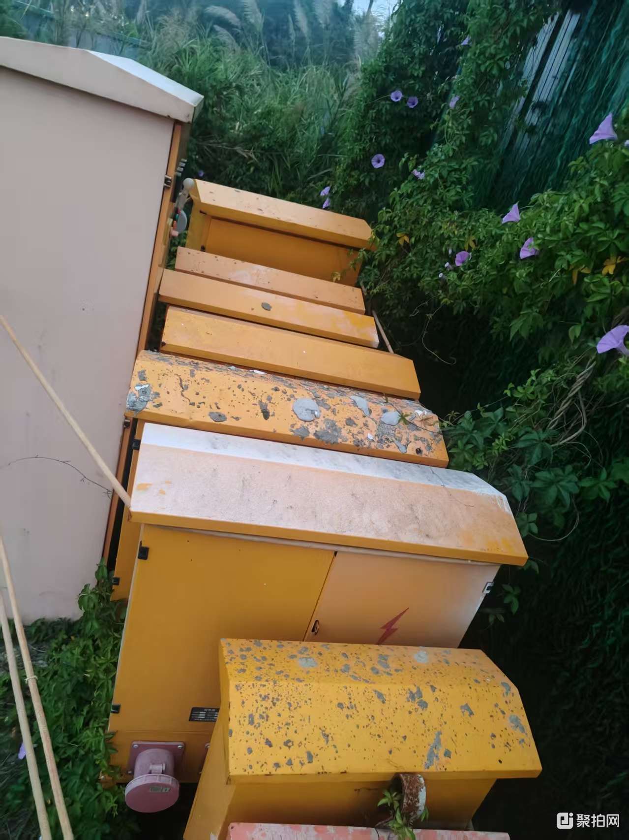 其它-废旧配电箱10台