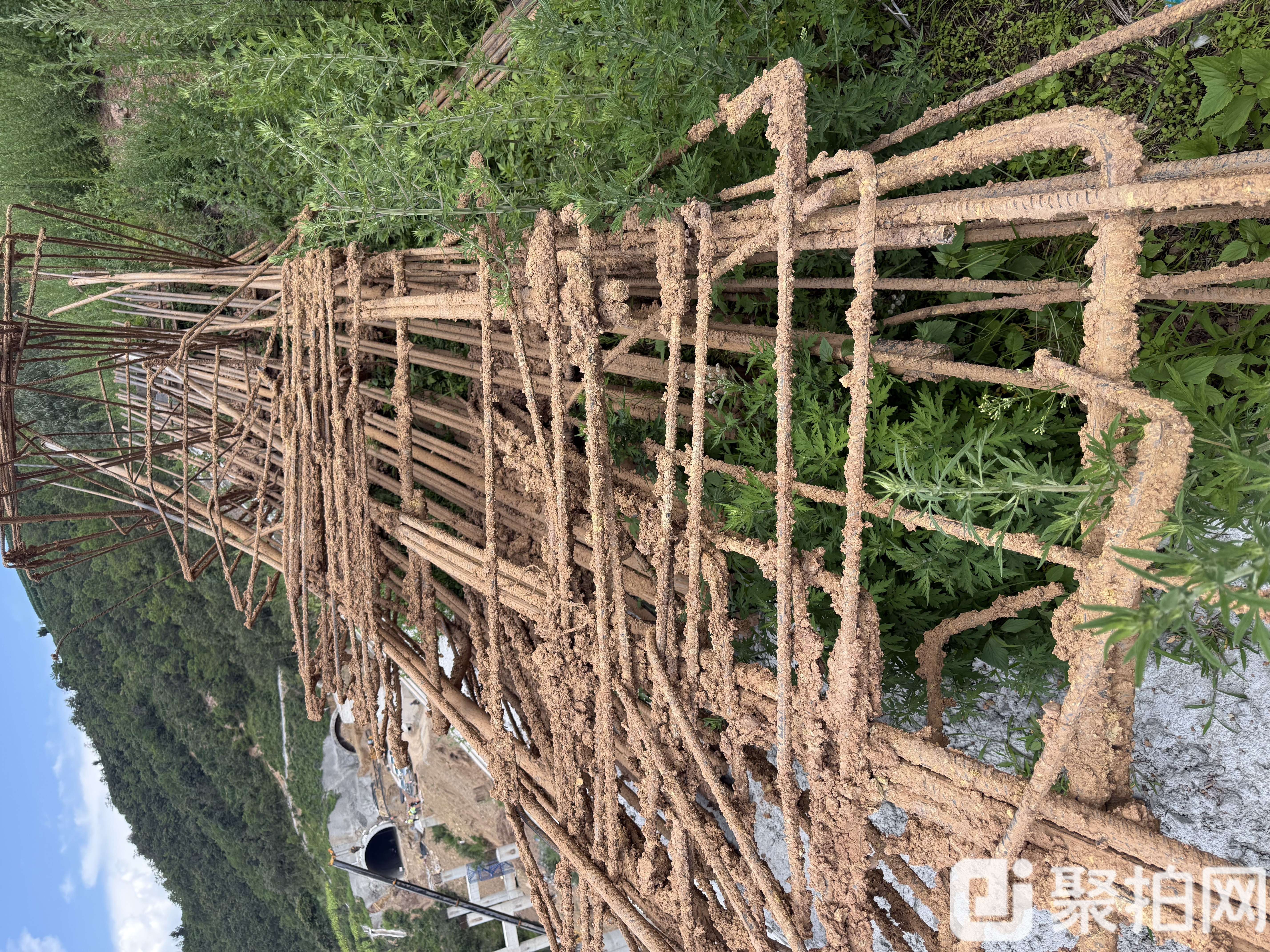 废旧钢材一批（包含：钢筋一批、热轧工字钢）